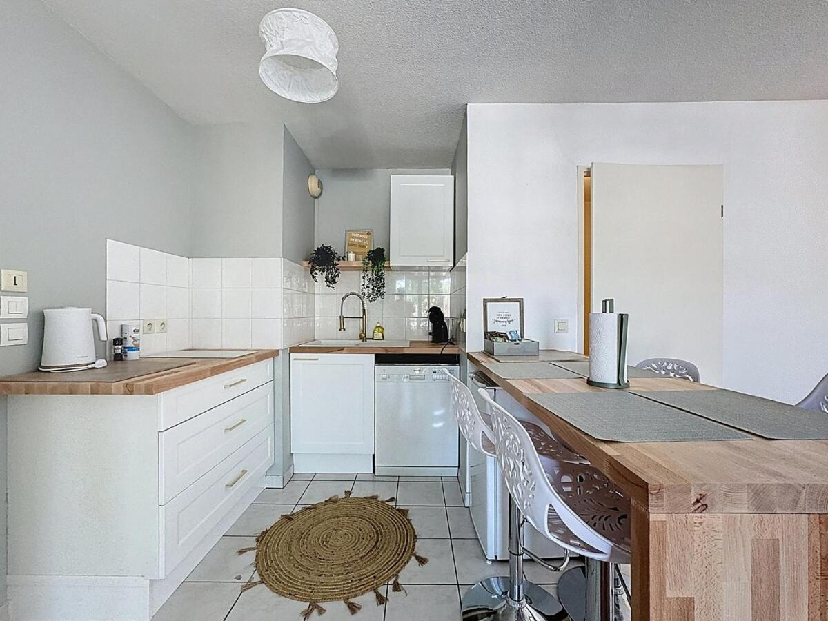 Sejour Cosy - Lit 180X200 - Wifi - Parking Lägenhet Clermont-Ferrand Exteriör bild