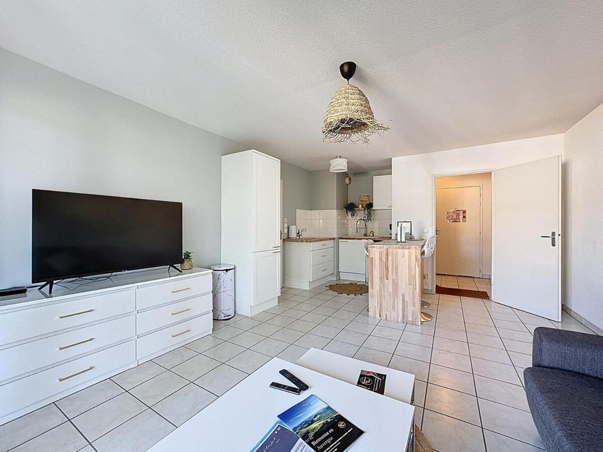 Sejour Cosy - Lit 180X200 - Wifi - Parking Lägenhet Clermont-Ferrand Exteriör bild